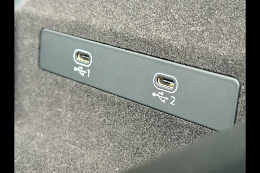 Audi A6 Avant 40 TFSI S edition Competition Automaat | Panoramadak | Trekhaak elektrisch uitklapbaar | Stoelverwarming | Afgevlakt stuur Audi A6 Avant 40 TFSI S edition Competition Automaat | Panoramadak | Trekhaak elektrisch uitklapbaar | Stoelverwarming | Afgevlakt stuur