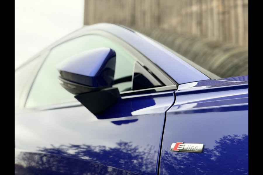 Audi A6 Avant 40 TFSI S edition Competition Automaat | Panoramadak | Trekhaak elektrisch uitklapbaar | Stoelverwarming | Afgevlakt stuur Audi A6 Avant 40 TFSI S edition Competition Automaat | Panoramadak | Trekhaak elektrisch uitklapbaar | Stoelverwarming | Afgevlakt stuur