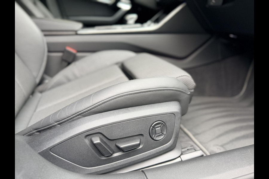 Audi A6 Avant 40 TFSI S edition Competition Automaat | Panoramadak | Trekhaak elektrisch uitklapbaar | Stoelverwarming | Afgevlakt stuur Audi A6 Avant 40 TFSI S edition Competition Automaat | Panoramadak | Trekhaak elektrisch uitklapbaar | Stoelverwarming | Afgevlakt stuur