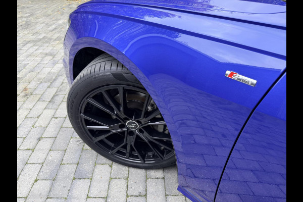 Audi A6 Avant 40 TFSI S edition Competition Automaat | Panoramadak | Trekhaak elektrisch uitklapbaar | Stoelverwarming | Afgevlakt stuur Audi A6 Avant 40 TFSI S edition Competition Automaat | Panoramadak | Trekhaak elektrisch uitklapbaar | Stoelverwarming | Afgevlakt stuur