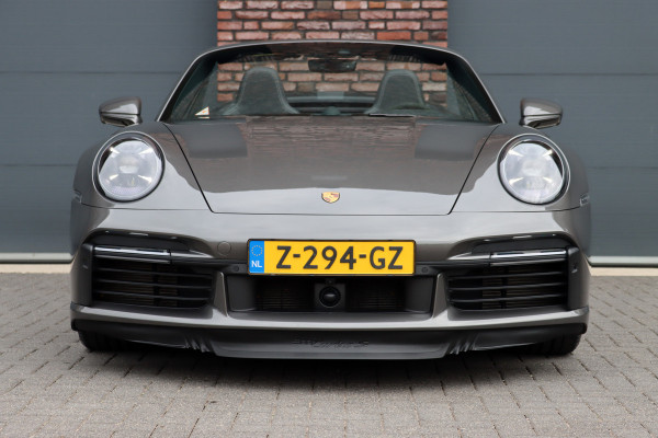 Porsche 911 992 Cabrio 3.8 Turbo S | Keramisch | Vierwielbesturing | Burmester High End | Adaptive Cruise Control | Liftsysteem | Sport Chrono | 18-wegs Memory | PASM | Sportuitlaat |