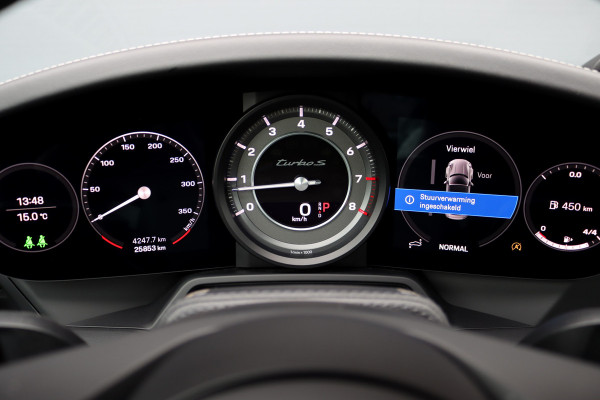 Porsche 911 992 Cabrio 3.8 Turbo S | Keramisch | Vierwielbesturing | Burmester High End | Adaptive Cruise Control | Liftsysteem | Sport Chrono | 18-wegs Memory | PASM | Sportuitlaat |