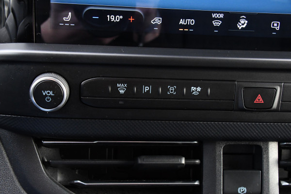 Ford Transit Custom 300 2.0 TDCI L1H1 Limited PB Edition Virtual, Adaptieve Cruise, Carplay, LED, Stoelverwarming, 136pk, Automaat, Trekhaak, Multimedia, Uniek! Ford Transit Custom 300 2.0 TDCI L1H1 Limited PB Edition Virtual, Adaptieve Cruise, Carplay, LED, Stoelverwarming, 136pk, Automaat, Trekhaak, Multimedia, Uniek!