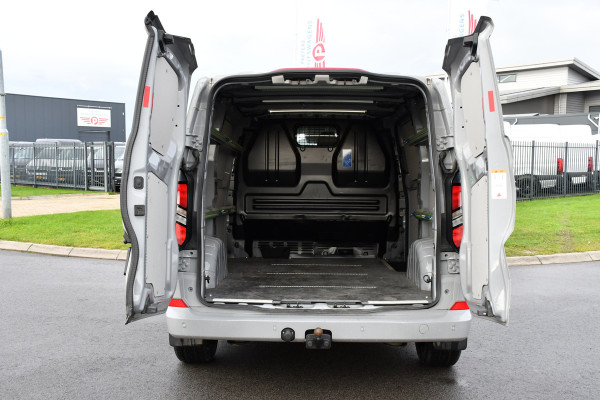 Ford Transit Custom 300 2.0 TDCI L1H1 Limited PB Edition Virtual, Adaptieve Cruise, Carplay, LED, Stoelverwarming, 136pk, Automaat, Trekhaak, Multimedia, Uniek! Ford Transit Custom 300 2.0 TDCI L1H1 Limited PB Edition Virtual, Adaptieve Cruise, Carplay, LED, Stoelverwarming, 136pk, Automaat, Trekhaak, Multimedia, Uniek!