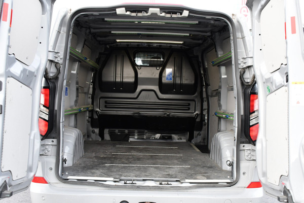 Ford Transit Custom 300 2.0 TDCI L1H1 Limited PB Edition Virtual, Adaptieve Cruise, Carplay, LED, Stoelverwarming, 136pk, Automaat, Trekhaak, Multimedia, Uniek! Ford Transit Custom 300 2.0 TDCI L1H1 Limited PB Edition Virtual, Adaptieve Cruise, Carplay, LED, Stoelverwarming, 136pk, Automaat, Trekhaak, Multimedia, Uniek!