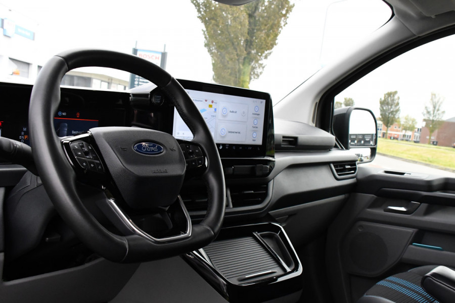 Ford Transit Custom 320 2.0 TDCI L2H1 Sport DC Black Edition Virtual, Adaptieve Cruise, Carplay, LED, 2 x Schuifdeur, 170pk, Stoelverwarming, Sensoren, BOM VOL! Ford Transit Custom 320 2.0 TDCI L2H1 Sport DC Black Edition Virtual, Adaptieve Cruise, Carplay, LED, 2 x Schuifdeur, 170pk, Stoelverwarming, Sensoren, BOM VOL!