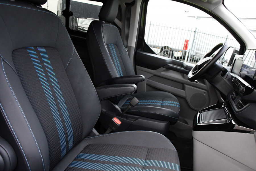 Ford Transit Custom 320 2.0 TDCI L2H1 Sport DC Black Edition Virtual, Adaptieve Cruise, Carplay, LED, 2 x Schuifdeur, 170pk, Stoelverwarming, Sensoren, BOM VOL! Ford Transit Custom 320 2.0 TDCI L2H1 Sport DC Black Edition Virtual, Adaptieve Cruise, Carplay, LED, 2 x Schuifdeur, 170pk, Stoelverwarming, Sensoren, BOM VOL!