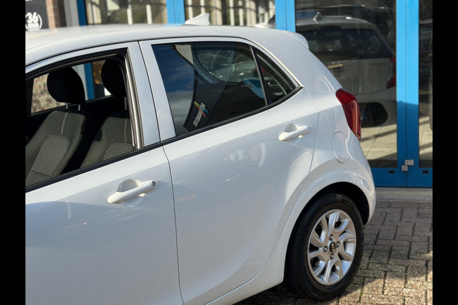 Kia Picanto 1.0 CVVT ComfortPlusLine Navigator 2018 AIRCO Kia Picanto 1.0 CVVT ComfortPlusLine Navigator 2018 AIRCO