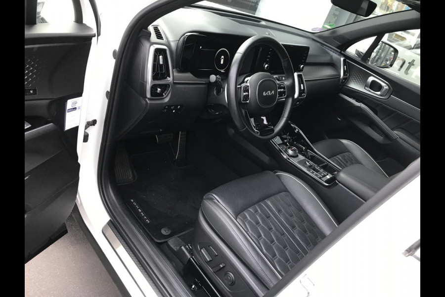 Kia Sorento 1.6 Plug-in 4WD ExecutiveLine 7pers. 1500KG Trekg. Kia Sorento 1.6 Plug-in 4WD ExecutiveLine 7pers. 1500KG Trekg.