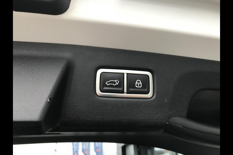 Kia Sorento 1.6 Plug-in 4WD ExecutiveLine 7pers. 1500KG Trekg. Kia Sorento 1.6 Plug-in 4WD ExecutiveLine 7pers. 1500KG Trekg.