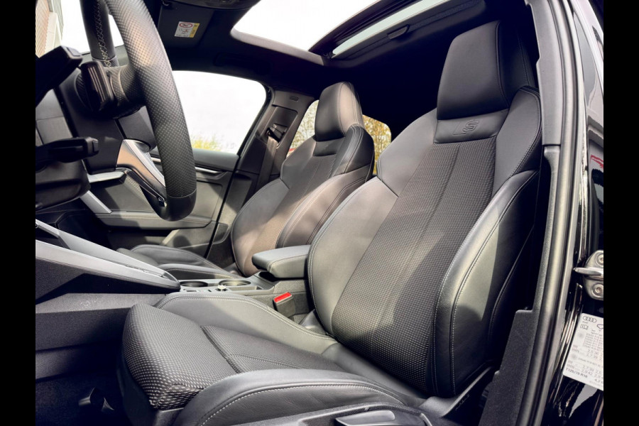 Audi A3 Sportback 35 TFSI S edition Pano/Sonos/Matrix/Blindspot Audi A3 Sportback 35 TFSI S edition Pano/Sonos/Matrix/Blindspot
