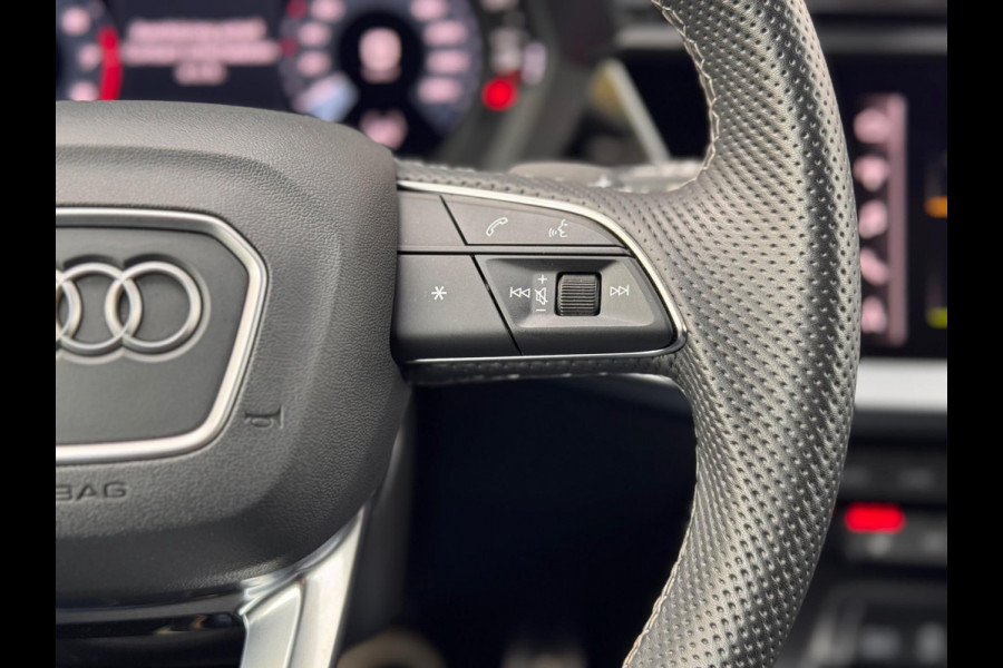 Audi A3 Sportback 35 TFSI S edition Pano/Sonos/Matrix/Blindspot Audi A3 Sportback 35 TFSI S edition Pano/Sonos/Matrix/Blindspot