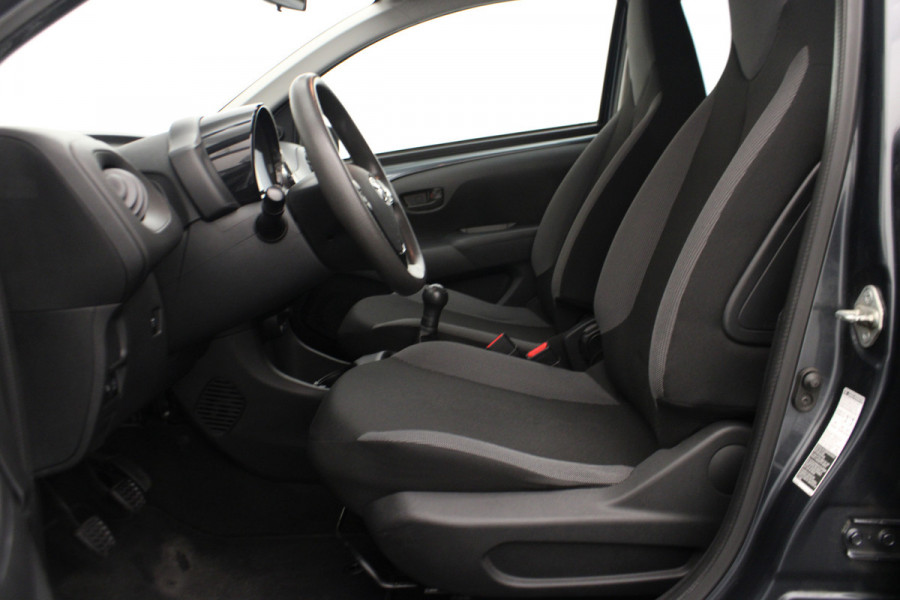 Toyota Aygo 1.0 VVT-i x-fun Toyota Aygo 1.0 VVT-i x-fun