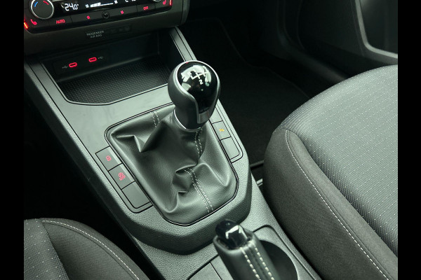 Seat Ibiza 1.0 EcoTSI Style Business Connect | Navigatie | Apple Carplay/Android Auto | Parkeersensoren | Cruise Control | Stoelverwarming | Virtual Cockpit | Lichtmetalen velgen | Climate Control