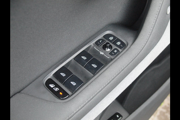 Polestar 2 Long Range Dual Motor Launch Edition 78kWh | Camera | Panoramadak | Harman Kardon | Apple Carplay |