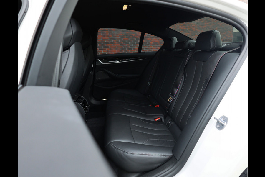 BMW 5 Serie M5 | M Drivers Pack - H&K - 360cam BMW 5 Serie M5 | M Drivers Pack - H&K - 360cam