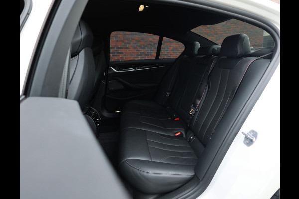 BMW 5 Serie M5 | M Drivers Pack - H&K - 360cam BMW 5 Serie M5 | M Drivers Pack - H&K - 360cam