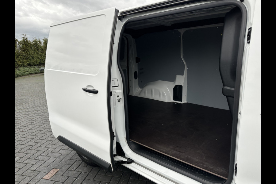 Opel Vivaro 1.5 CDTI 102 PK EDITION / L2H1 / 1e EIG. / AIRCO / CRUISE / CAMERA / NAVI / 3-ZITS / PDC Opel Vivaro 1.5 CDTI 102 PK EDITION / L2H1 / 1e EIG. / AIRCO / CRUISE / CAMERA / NAVI / 3-ZITS / PDC