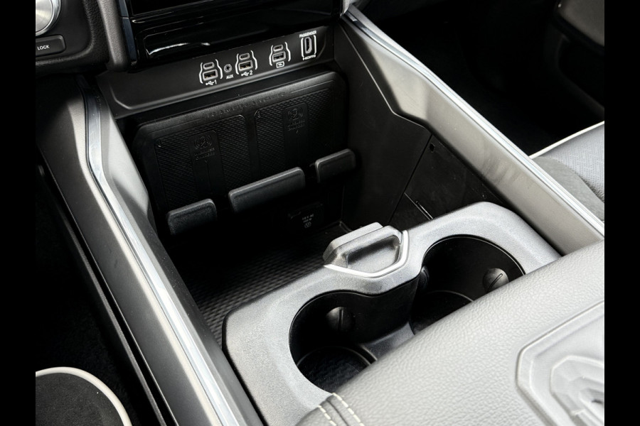 Dodge Ram 1500 3.0 420 PK LARAMIE PREMIUM / DEMO KORTING RIJKLAAR MET LPG! / HURRICANE / 2025 MODEL / NIGHT EDITION / LUCHTVERING / PANO /