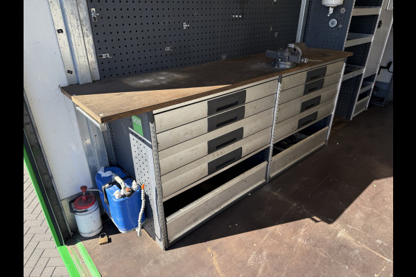 Renault Master T35 2.3 dCi 164 PK E6 / CLIXTAR 2.370 KG LAADVERMOGEN / MOBIELE WERKPLAATS / BOTT INRICHTING / CAMERA / AIRCO / CRUISE