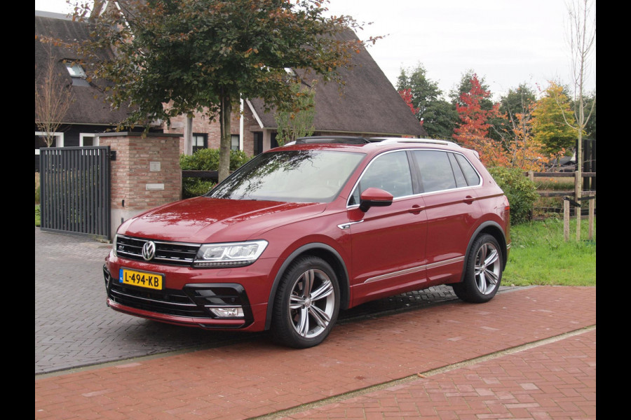 Volkswagen Tiguan 1.4 TSI ACT Comfortline Business R | Panoramadak | Trekhaak | Cruise Control | Stoelverwarming | Volkswagen Tiguan 1.4 TSI ACT Comfortline Business R | Panoramadak | Trekhaak | Cruise Control | Stoelverwarming |