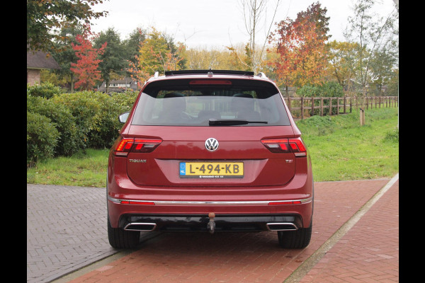 Volkswagen Tiguan 1.4 TSI ACT Comfortline Business R | Panoramadak | Trekhaak | Cruise Control | Stoelverwarming | Volkswagen Tiguan 1.4 TSI ACT Comfortline Business R | Panoramadak | Trekhaak | Cruise Control | Stoelverwarming |