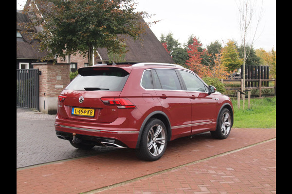 Volkswagen Tiguan 1.4 TSI ACT Comfortline Business R | Panoramadak | Trekhaak | Cruise Control | Stoelverwarming | Volkswagen Tiguan 1.4 TSI ACT Comfortline Business R | Panoramadak | Trekhaak | Cruise Control | Stoelverwarming |