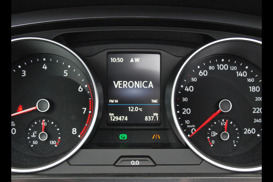 Volkswagen Tiguan 1.4 TSI ACT Comfortline Business R | Panoramadak | Trekhaak | Cruise Control | Stoelverwarming | Volkswagen Tiguan 1.4 TSI ACT Comfortline Business R | Panoramadak | Trekhaak | Cruise Control | Stoelverwarming |