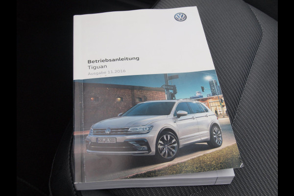 Volkswagen Tiguan 1.4 TSI ACT Comfortline Business R | Panoramadak | Trekhaak | Cruise Control | Stoelverwarming | Volkswagen Tiguan 1.4 TSI ACT Comfortline Business R | Panoramadak | Trekhaak | Cruise Control | Stoelverwarming |