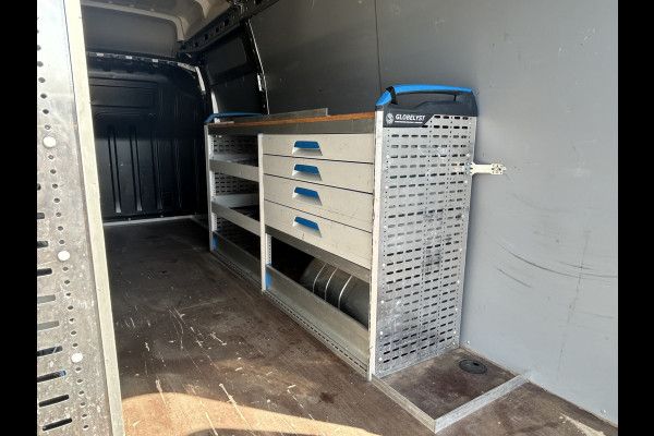 Renault Master T35 2.3 dCi 145 PK / L4H3 / MAXI WB 433 / DUBBEL LUCHT / INRICHTING / 3-ZITS / TREKHAAK / CAMERA / 3000 KG AHG /