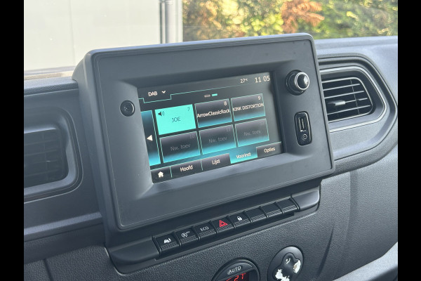 Renault Master T35 2.3 dCi 145 PK / L4H3 / MAXI WB 433 / DUBBEL LUCHT / INRICHTING / 3-ZITS / TREKHAAK / CAMERA / 3000 KG AHG /