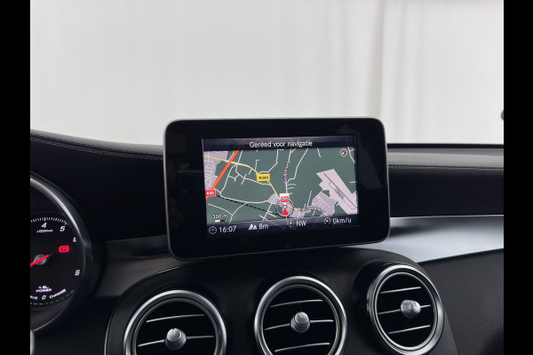 Mercedes-Benz GLC 350e 4MATIC Premium Plus Plug-in Aut. *LUXURY-LEATHER | FULL-LED | BLIND-SPOT | HEATED-SPORTSEATS | CAMERA | KEYLESS | AIR-SUSPENSION | ADAPTIVE-CRUISE | PRIVACY-GLASS | NAVI-FULLMAP | 20''ALU*