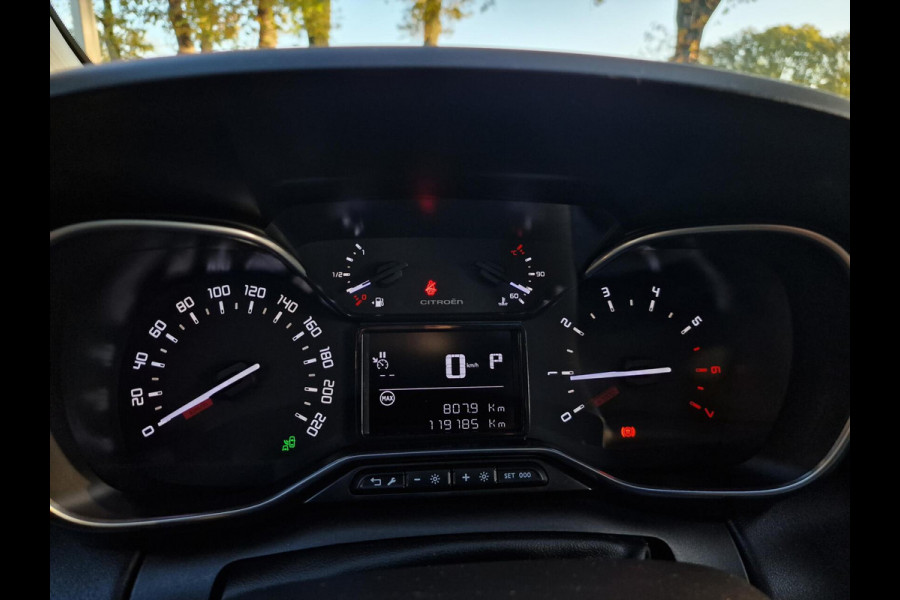 Citroën C3 Aircross 1.2 PureTech S&S Shine|Automaat|Pano|Trekhaak|Camera|PDC|Clima|