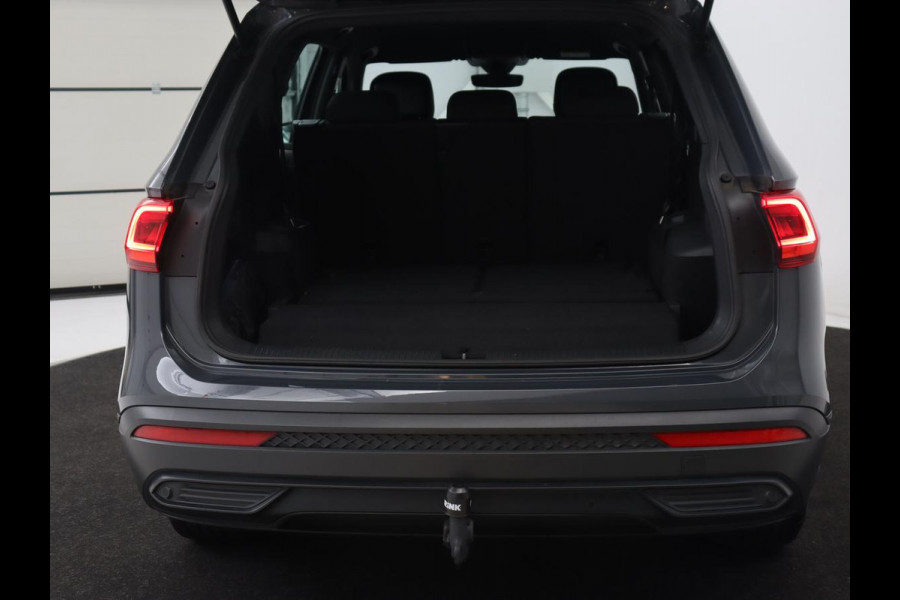 Seat Tarraco 1.5 TSI Style 7-Persoons | Trekhaak | Park Assist | Camera | Carplay | 18'' | Climate control | Cruise control | Full LED Seat Tarraco 1.5 TSI Style 7-Persoons | Trekhaak | Park Assist | Camera | Carplay | 18'' | Climate control | Cruise control | Full LED