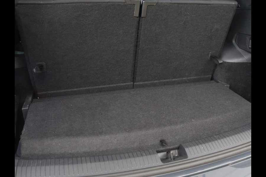 Seat Tarraco 1.5 TSI Style 7-Persoons | Trekhaak | Park Assist | Camera | Carplay | 18'' | Climate control | Cruise control | Full LED Seat Tarraco 1.5 TSI Style 7-Persoons | Trekhaak | Park Assist | Camera | Carplay | 18'' | Climate control | Cruise control | Full LED