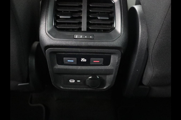 Seat Tarraco 1.5 TSI Style 7-Persoons | Trekhaak | Park Assist | Camera | Carplay | 18'' | Climate control | Cruise control | Full LED Seat Tarraco 1.5 TSI Style 7-Persoons | Trekhaak | Park Assist | Camera | Carplay | 18'' | Climate control | Cruise control | Full LED