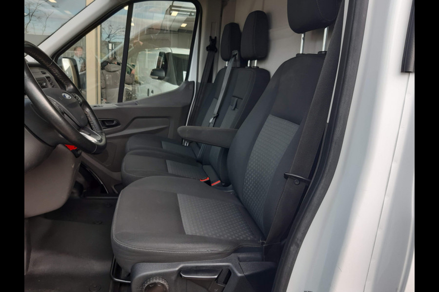 Ford Transit 2.0 TDCI L2H2 Trend Airco Cruisecontrol Parkeersensors Imperiaal trap op achterdeur Ford Transit 2.0 TDCI L2H2 Trend Airco Cruisecontrol Parkeersensors Imperiaal trap op achterdeur