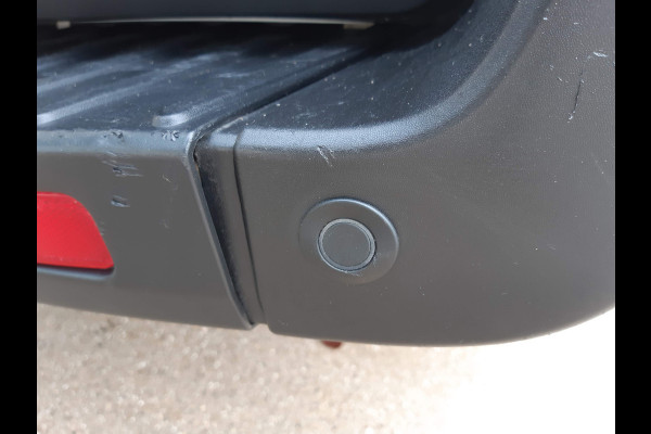 Ford Transit 2.0 TDCI L2H2 Trend Airco Cruisecontrol Parkeersensors Imperiaal trap op achterdeur Ford Transit 2.0 TDCI L2H2 Trend Airco Cruisecontrol Parkeersensors Imperiaal trap op achterdeur