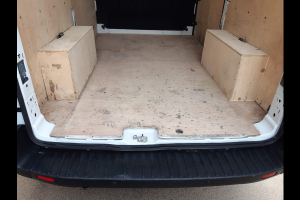 Ford Transit 2.0 TDCI L2H2 Trend Airco Cruisecontrol Parkeersensors Imperiaal trap op achterdeur Ford Transit 2.0 TDCI L2H2 Trend Airco Cruisecontrol Parkeersensors Imperiaal trap op achterdeur