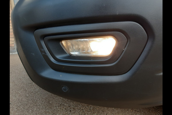 Ford Transit 2.0 TDCI L2H2 Trend Airco Cruisecontrol Parkeersensors Imperiaal trap op achterdeur Ford Transit 2.0 TDCI L2H2 Trend Airco Cruisecontrol Parkeersensors Imperiaal trap op achterdeur