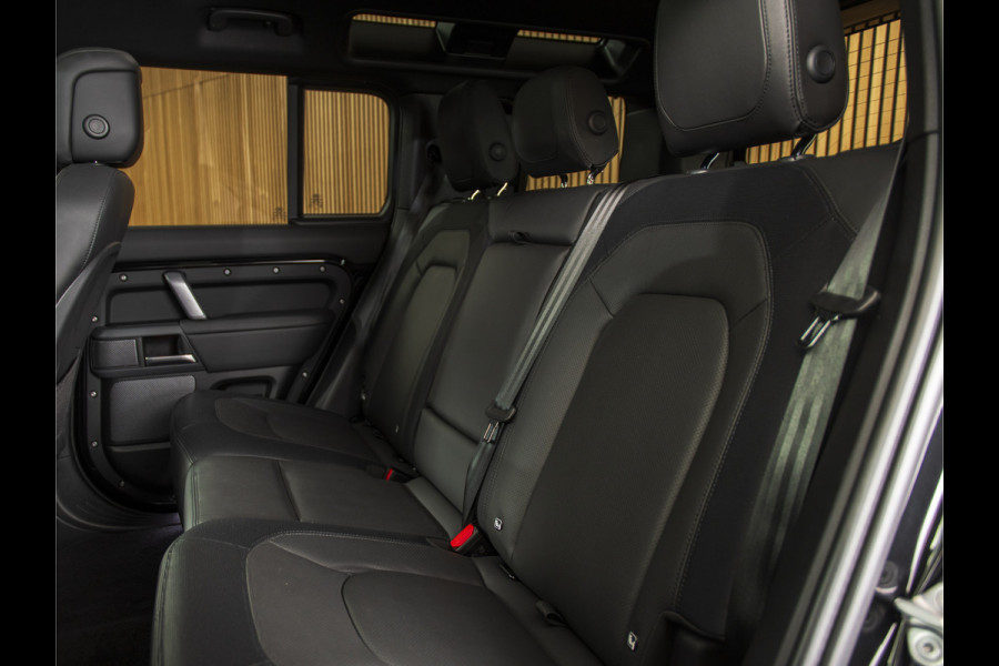 Land Rover Defender 110 2.0 P400e 110 X-Dynamic HSE 22"-PANO-MERIDIAN Land Rover Defender 110 2.0 P400e 110 X-Dynamic HSE 22"-PANO-MERIDIAN