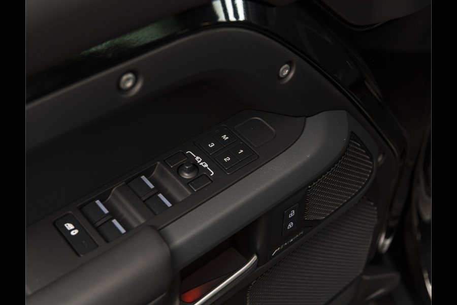 Land Rover Defender 110 2.0 P400e 110 X-Dynamic HSE 22"-PANO-MERIDIAN Land Rover Defender 110 2.0 P400e 110 X-Dynamic HSE 22"-PANO-MERIDIAN