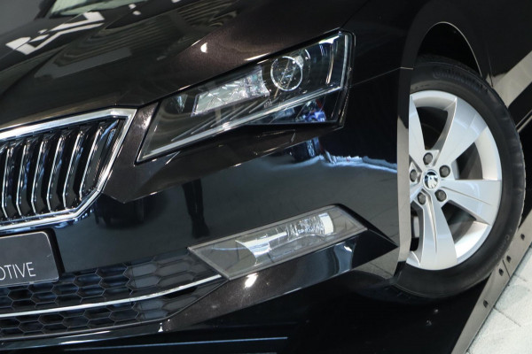 Škoda Superb 1.4 TSI ACT / PANODAK / DODEHOEK / ACC / MEMORY / CAMERA