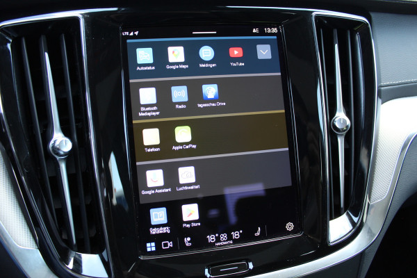 Volvo S60 2.0 Recharge T8 AWD Ultimate Dark | Schuif/Kantel dak | Head-up | H/K | BLIS | Leder | Pilot Assist