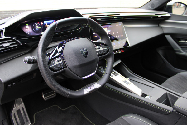 Peugeot 308 SW 1.6 Plug-in Hybrid 180 GT | Panoramadak | Matrix | Winterpack | Adaptieve cruise Peugeot 308 SW 1.6 Plug-in Hybrid 180 GT | Panoramadak | Matrix | Winterpack | Adaptieve cruise