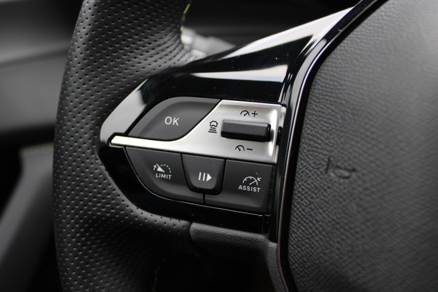 Peugeot 308 SW 1.6 Plug-in Hybrid 180 GT | Panoramadak | Matrix | Winterpack | Adaptieve cruise Peugeot 308 SW 1.6 Plug-in Hybrid 180 GT | Panoramadak | Matrix | Winterpack | Adaptieve cruise