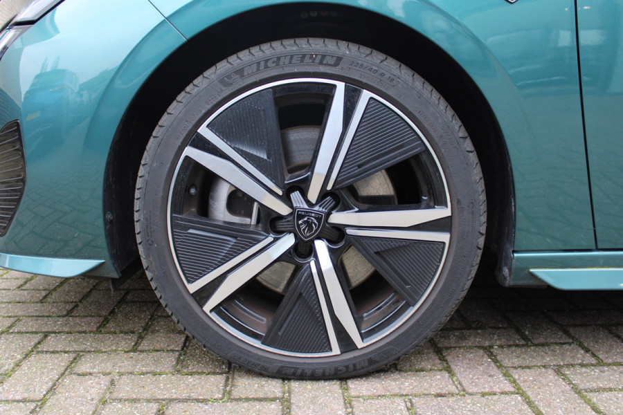 Peugeot 308 SW 1.6 Plug-in Hybrid 180 GT | Panoramadak | Matrix | Winterpack | Adaptieve cruise Peugeot 308 SW 1.6 Plug-in Hybrid 180 GT | Panoramadak | Matrix | Winterpack | Adaptieve cruise