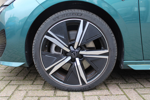 Peugeot 308 SW 1.6 Plug-in Hybrid 180 GT | Panoramadak | Matrix | Winterpack | Adaptieve cruise Peugeot 308 SW 1.6 Plug-in Hybrid 180 GT | Panoramadak | Matrix | Winterpack | Adaptieve cruise