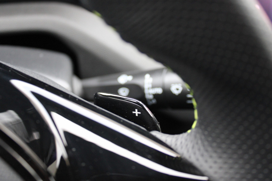 Peugeot 308 SW 1.6 Plug-in Hybrid 180 GT | Panoramadak | Matrix | Winterpack | Adaptieve cruise Peugeot 308 SW 1.6 Plug-in Hybrid 180 GT | Panoramadak | Matrix | Winterpack | Adaptieve cruise