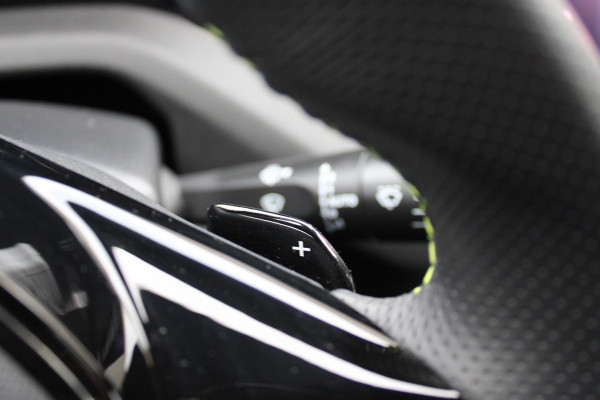 Peugeot 308 SW 1.6 Plug-in Hybrid 180 GT | Panoramadak | Matrix | Winterpack | Adaptieve cruise Peugeot 308 SW 1.6 Plug-in Hybrid 180 GT | Panoramadak | Matrix | Winterpack | Adaptieve cruise